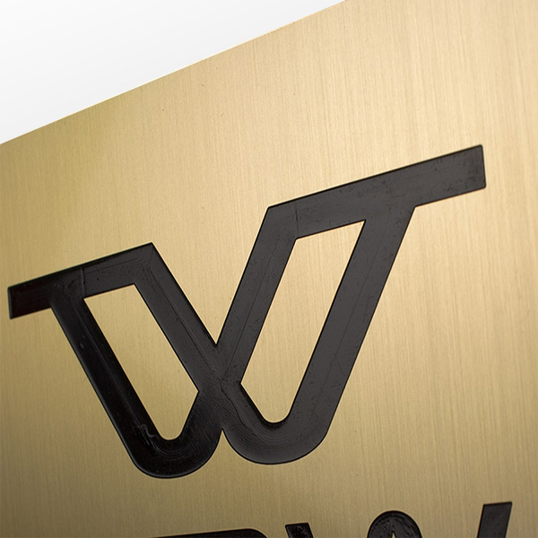 Plaque-laiton-ohmycom